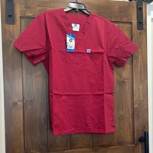E899 Spectrum Uniforms medical scrub top- Burgundy V-Neck with Logo Tag Sz M